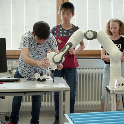 Auch Roboter sind bei der "Langen Nacht der Forschung" an der Montanuniversität Leoben hautnah zu erleben