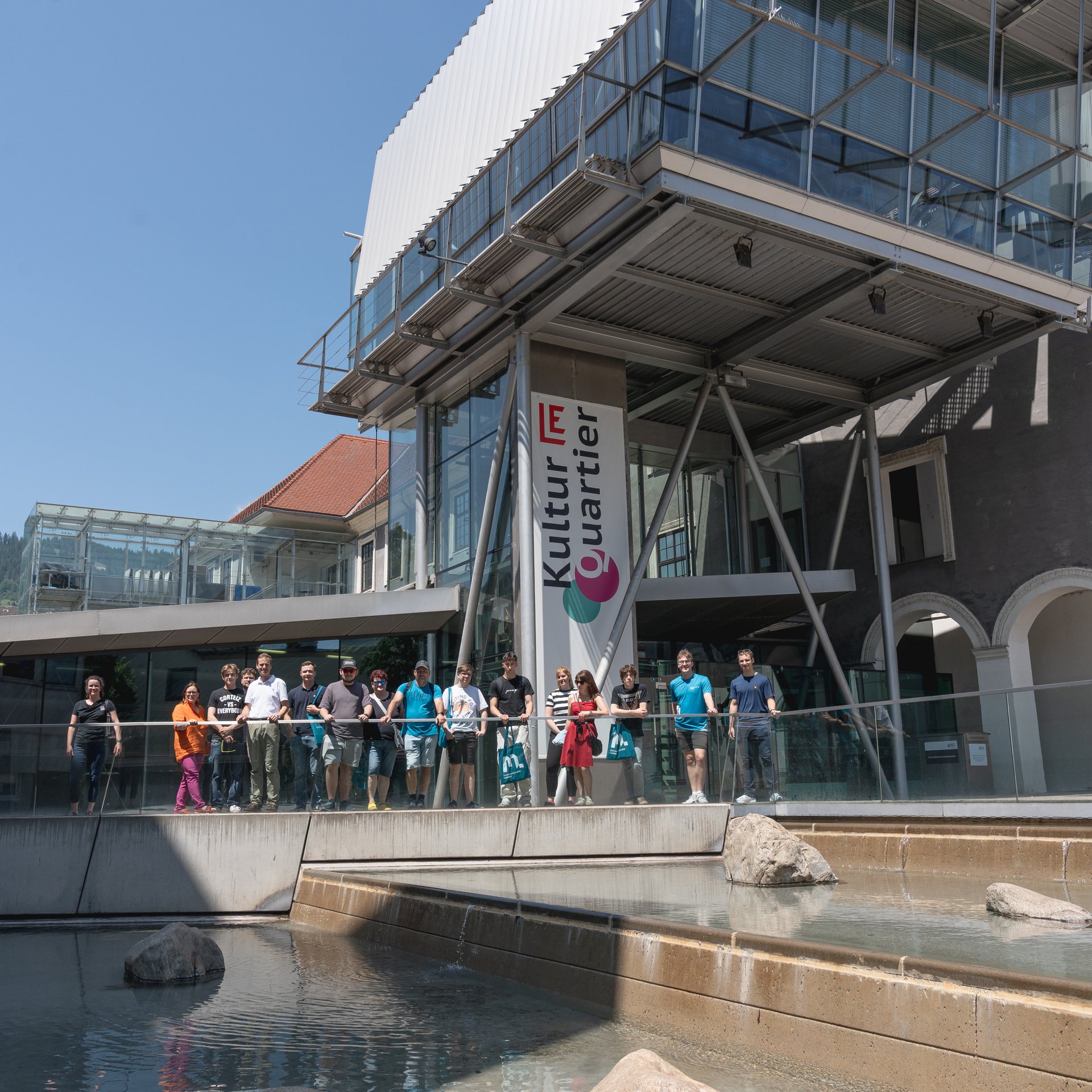 Info-Tag an der Montanuniversität Leoben. Foto: © MUL/Stefanie Luschin Die Besucher*innen des Info-Tags werden durch die Stadt geführt.