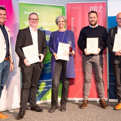 Gruppenfoto mit Robert Galler bei der Preisverleihung des eAward für die Montanuniversität Leoben.