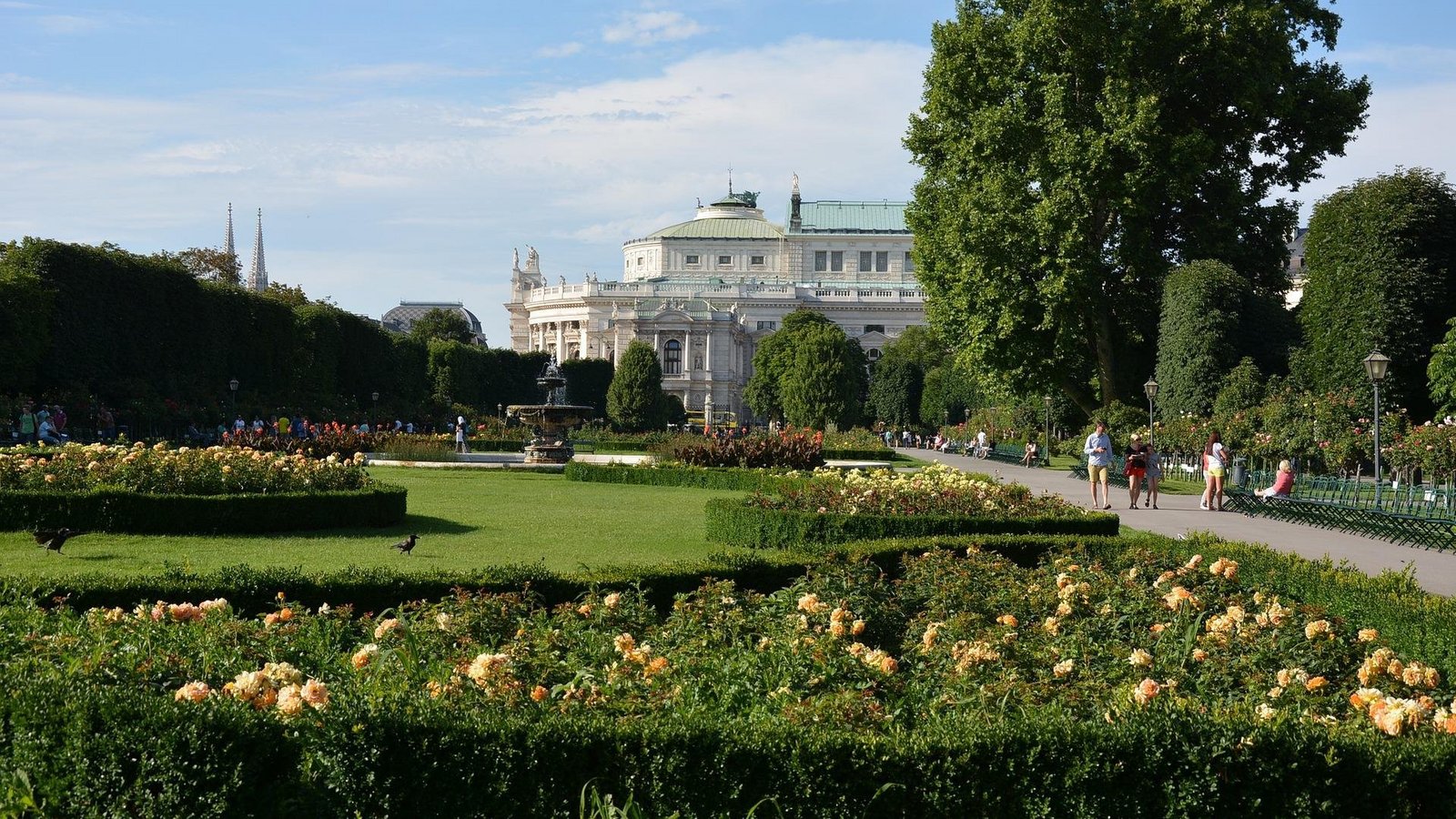 Einfach mal die Atmosphere aufnehmen und entspannen - geht in großen Städten am besten in den Parks. nature-g016a4776f_1920