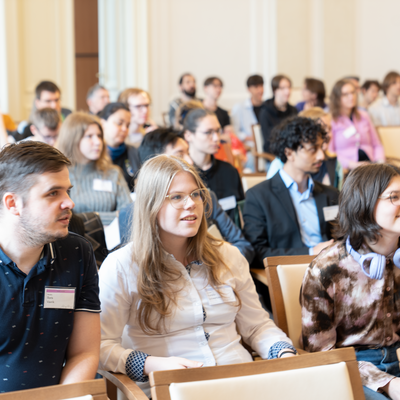 Vom 25. bis 27. April fand an der Montanuniversität Leoben der Österreichische Vorentscheid AYPT (Austrian Young Physicists Tournament“) für die alljährlich stattfindende Physik-Weltmeisterschaft statt. Foto: © MUL/Schnehen Vom 25. bis 27. April fand an der Montanuniversität Leoben der Österreichische Vorentscheid AYPT (Austrian Young Physicists Tournament“) für die alljährlich stattfindende Physik-Weltmeisterschaft statt. Foto: © MUL/Schnehen 