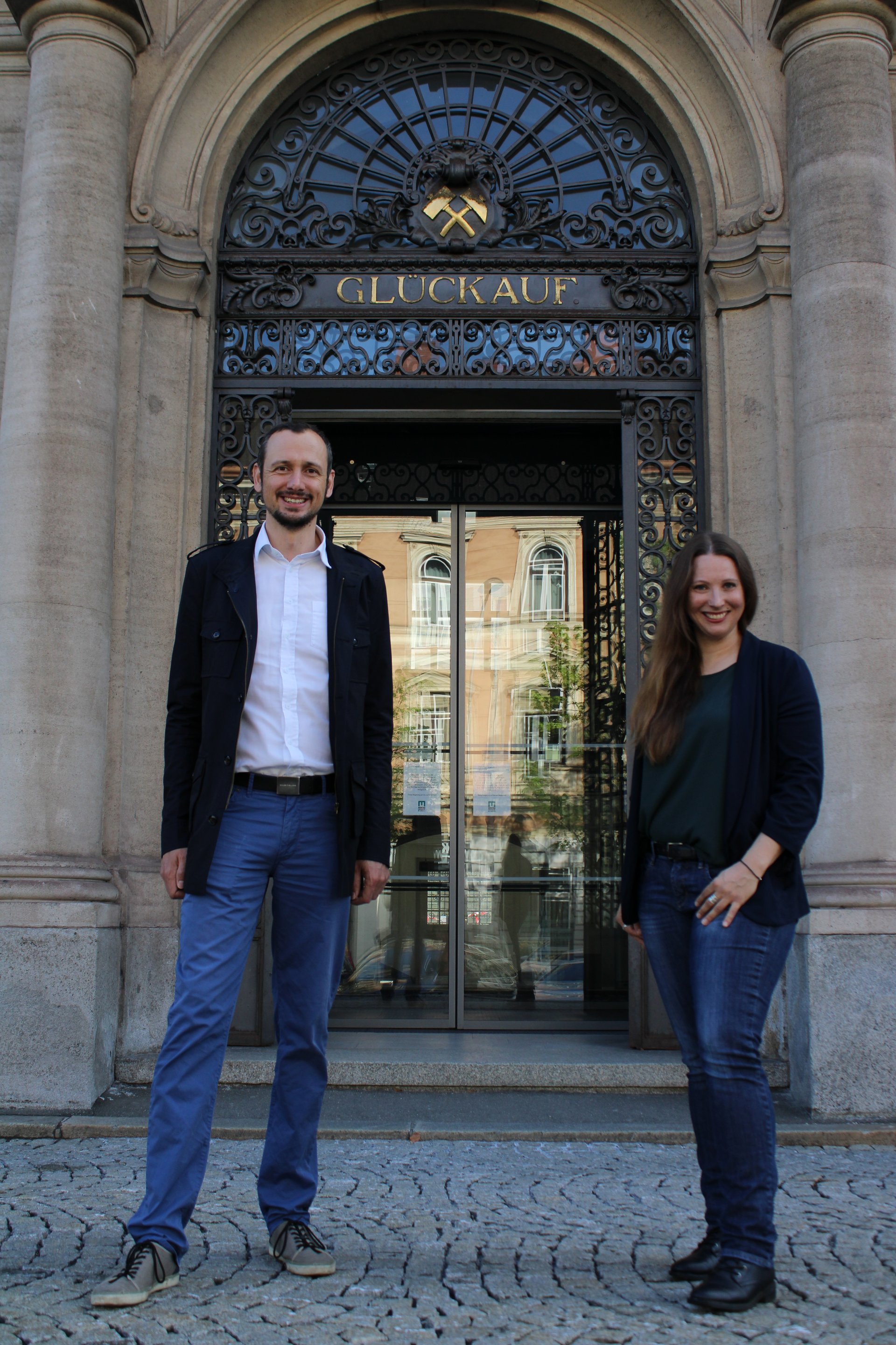 Univ.-Prof. Dr. Thomas Grießer (li.) und Romana Schwarz, MSc (Kunststofftechnik Montanuniversität Leoben)