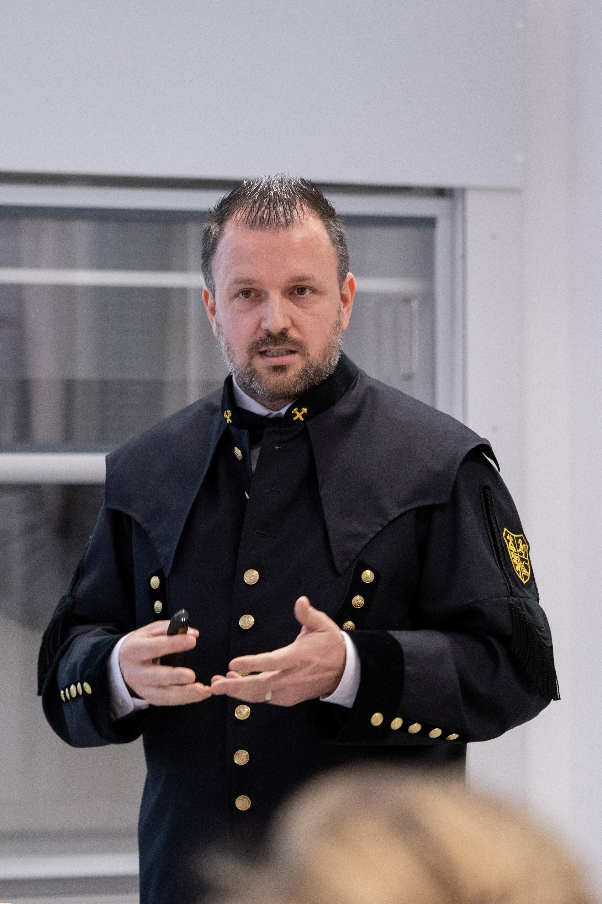 Ass.-Prof. Dr. Renato Sarc bei einer Probevorlesung im Habilitationsverfahren "Abfalltechnik und Abfallwirtschaft" am 28. Januar. Foto: © Privat.