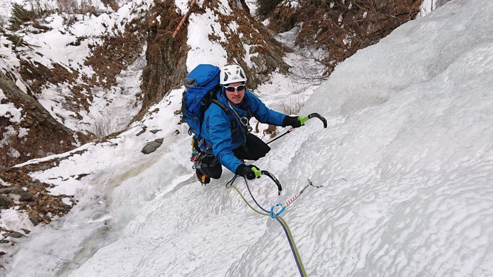 Neben dem Felsklettern ist auch das Eisklettern eine Leidenschaft von Andreas Egger. Angebote dazu gibt es beim Alpenverein. IMG-20200126-WA0026