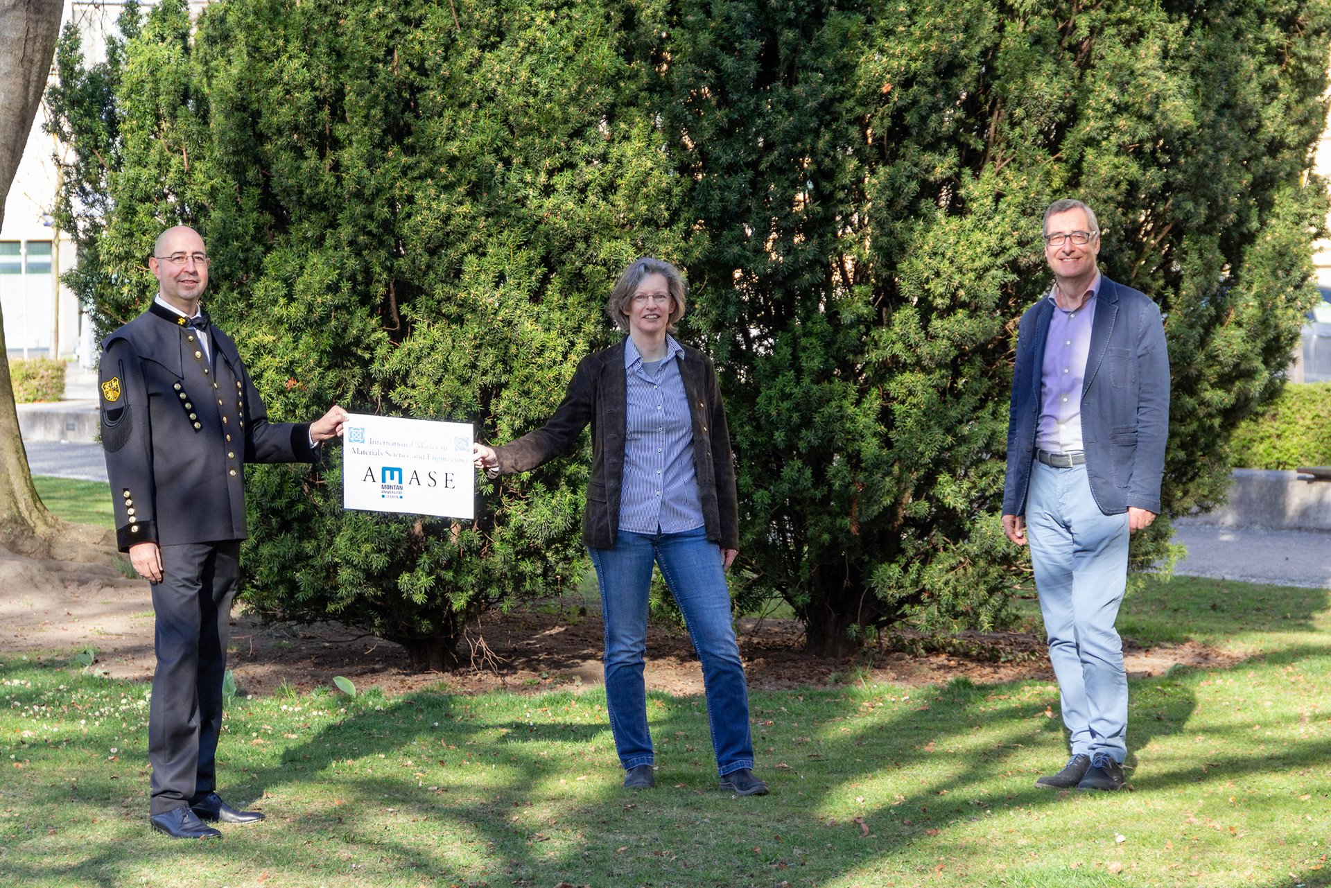 Das Team des internationalen Masterprogramms an der Montanuniversität Leoben v.l.: Univ.-Prof. Dr. Raúl Bermejo (Lehrstuhl für Struktur- und Funktionskeramik), Univ.-Prof. Dr. Clara Schuecker (Lehrstuhl für Konstruieren in Kunst- und Verbundstoffen) und Univ.-Prof. Dr. Christian Mitterer (Lehrstuhl für Funktionale Werkstoffe und Werkstoffsysteme)