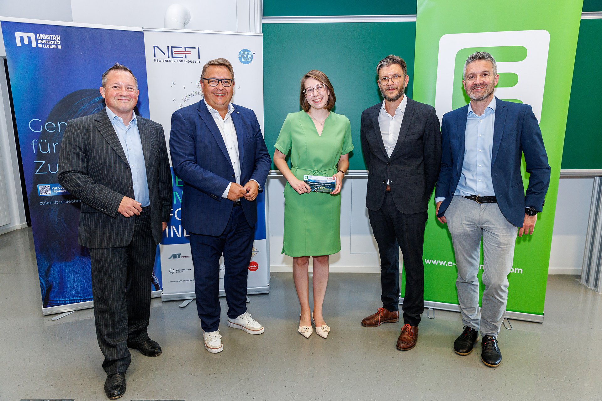 Manfred Burdis (Kommunalkredit Austria AG), Martin Graf (Energie Steiermark AG), Karoline Moser (Moderation), Thomas Kienberger (Montanuniversität Leoben) und Karlheinz Rink (IV Steiermark) haben die Ergebnisse des Masterplans grüne Energie 2040 im Rahmen des 8. Energiewirtschaftlichen Kolloquium diskutiert. 