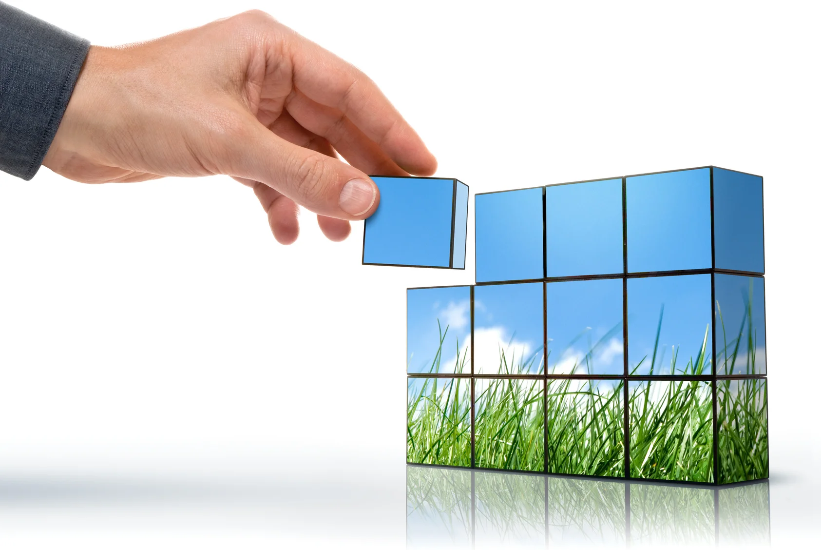 Das Projekt trägt dazu bei, Umweltbelastung zu reduzieren, natürliche Ressourcen zu schonen und die Industrie auf eine klimafreundlichere Zukunft auszurichten. Foto: © Fotolia/Sergio Donà