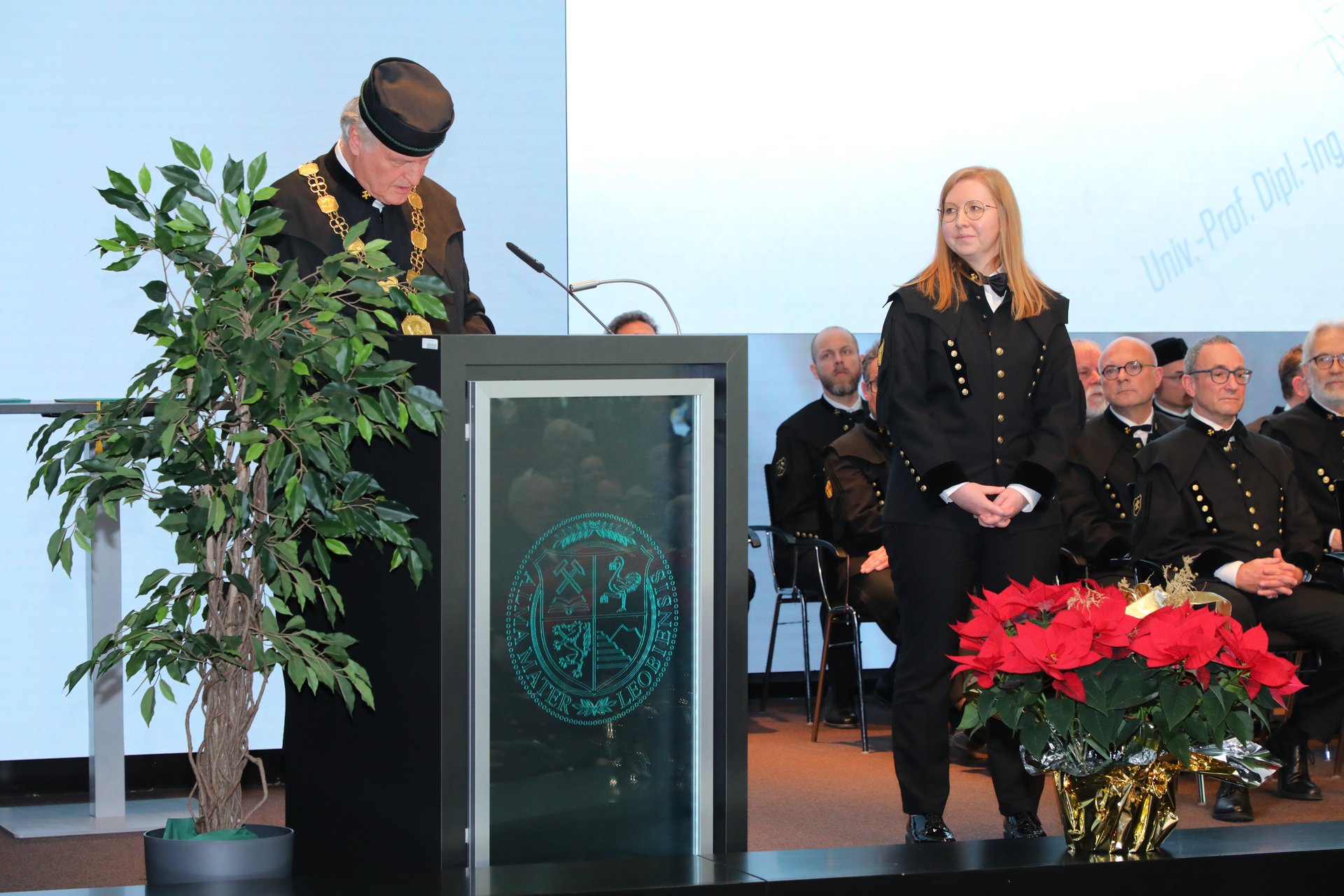Ass.-Prof. Dipl.-Ing. Dr. Eva Gerold, vom Lehrstuhl für Nichteisenmetallurgie, wurde als Privatdozentin für Metallurgie der Nichteisenmetalle vorgestellt. Foto: © Armin Russold. 
