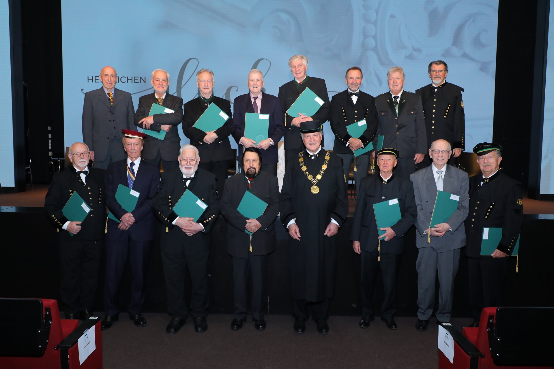 Im feierlichen Rahmen der Akademischen Feier wurden die Goldenen Ingenieur- und Doktordiplome verliehen. Foto: © Armin Russold.