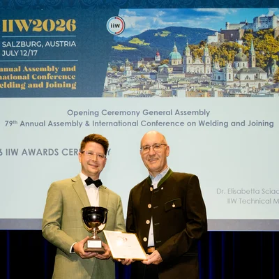 Daniel Schrittwieser bei der Preisverleihung. Foto: © IIW2026