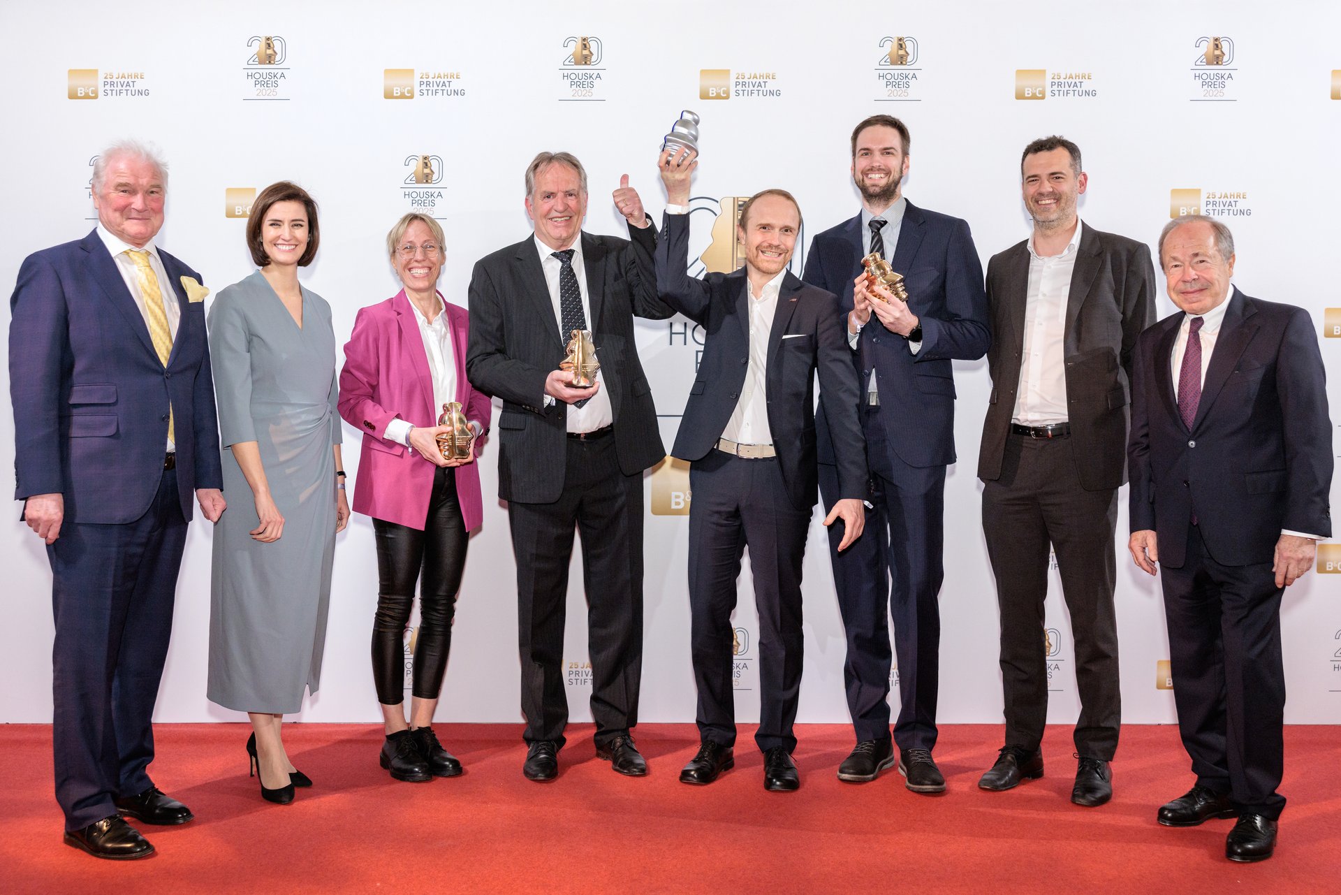 v.l.n.r.: Wolfgang Hofer (B&C), Birgit Noggler (B&C), Annette Mütze (TU Graz), Siegfried Einhellig (P+F), Johannes Peham (AIT, Molecular Diagnostics), Markus Makoschitz (AIT, Center for Energy u. Montanuni Leoben), Ivan Basisic (AIT, Molecular Diagnostics), Erich Hampel (B&C). Foto: © Alexander Müller. 
