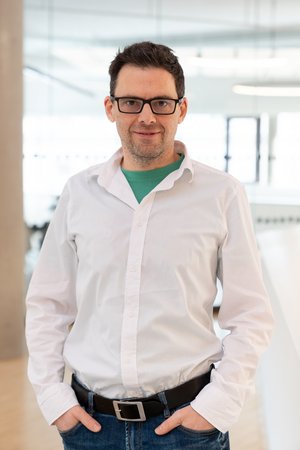 Portrait_ICT-Harald_Tauderer__8_von_29_