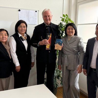 Rektor Peter Moser empfing die Delegation aus Kirgisistan offiziell an der Montanuniversität Leoben. Foto: © MUL