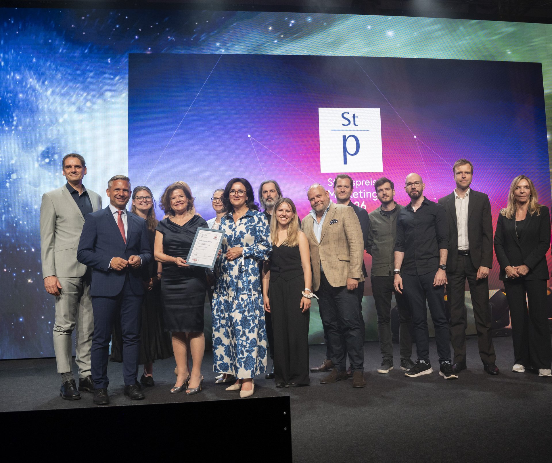 Bei der feierlichen Preisverleihung des Staatspreis Marketing 2026 am 8. Juni in Wien wurde die Universität mit dem „Bundesländerpreis Steiermark“ ausgezeichnet. Foto: © Ingo Folie/ Matthias Silveri