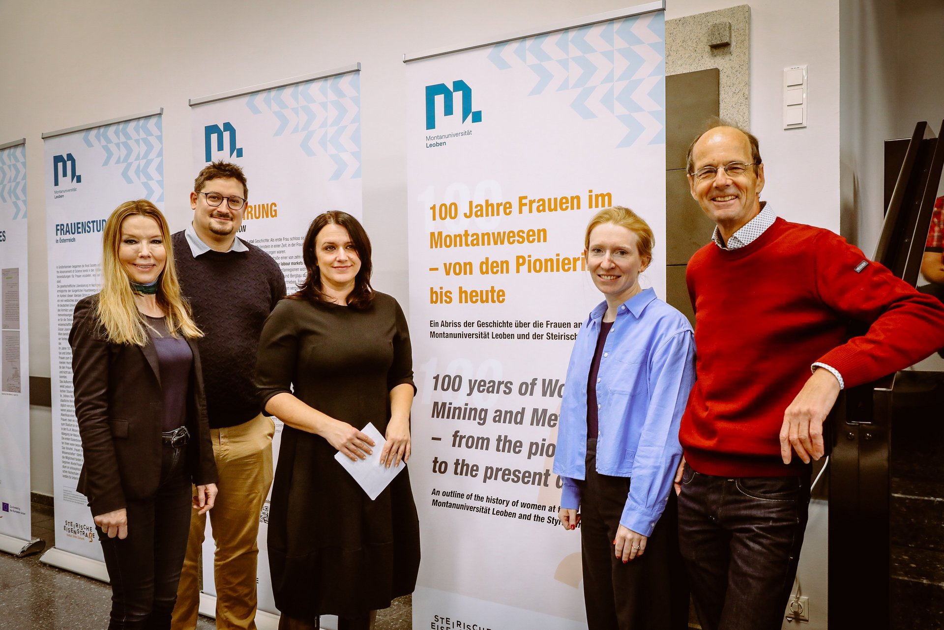 v.l.n.r.: Dr. Eva Wegerer (Montanuniversität Leoben), Alexander Baumann, BA (Universitätsarchiv der Montanuniversität Leoben); Mag. Kerstin Dohr (Verein Steirische Eisenstraße), Ass.-Prof. Dr. Johanna Irrgeher (Montanuniversität Leoben) und MMag. Gerfried Tiffner (Verein Steirische Eisenstraße). Foto: © Armin Russold.