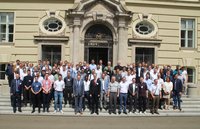 Gruppenfoto von Mitarbeitern des Lehrstuhls für Allgemeinen Maschinenbau.