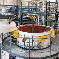 Forschungszentrum für Wasserstoff und Kohlenstoff an der Montanuniversität Leoben, in dem Wasserstoff und fester Kohlenstoff klimaschonend durch Methanpyrolyse im Hochtemperaturplasma oder im Metallbad erzeugt wird.