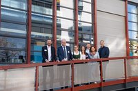Das gesamte Rektorat der Montanuniversität war bei der Eröffnung dabei. v.l.n.r. Univ.-Prof. Thomas Grießer, Rektor Peter Moser, Vizerektorin Manuela Raith, Dr. Alice Lassnig, Vizerektor Helmut Antrekowitsch, Vizerektorin Christina Holweg, Vizerektor Thomas Prohaska. Foto: © MUL/Schnehen 