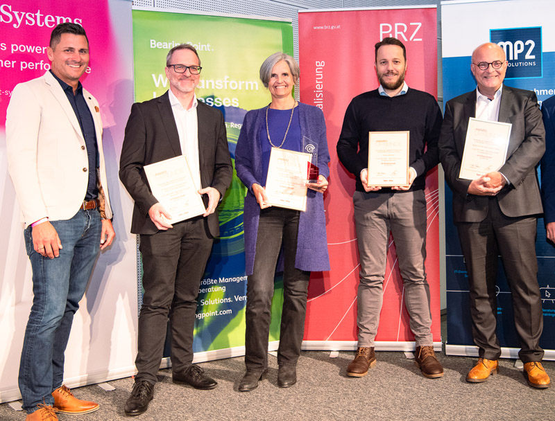 Gruppenfoto mit Robert Galler bei der Preisverleihung des eAward für die Montanuniversität Leoben.