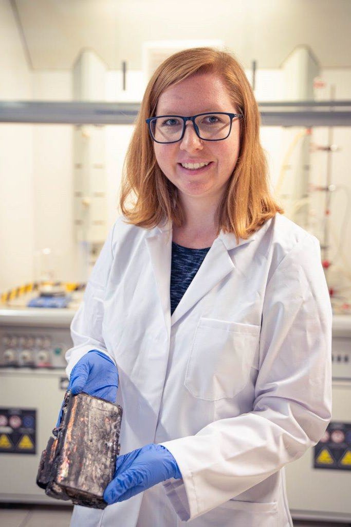 Ass.-Prof. Dr. Eva Gerold, Forscherin am Lehrstuhl für Nichteisenmetallurgie. Foto: © MUL 